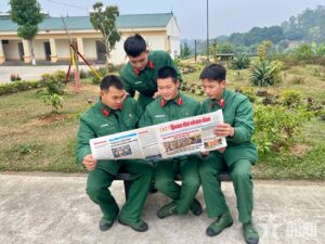 Read more about the article Nghị lực vượt khó của chiến sĩ người dân tộc Bố Y