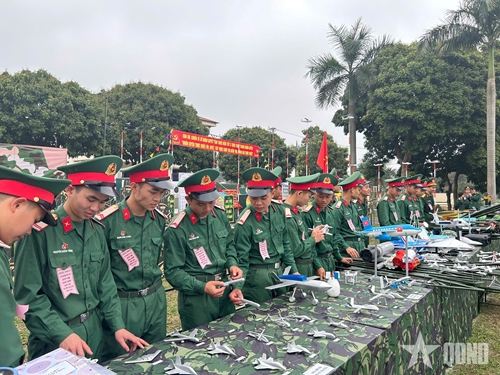 You are currently viewing Khỏe để xây dựng bảo vệ Tổ quốc