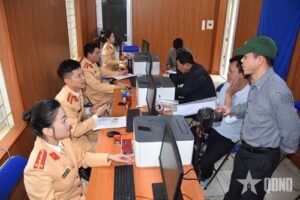 Read more about the article Bảo đảm tiến độ đổi giấy phép lái xe cho người dân Thủ đô