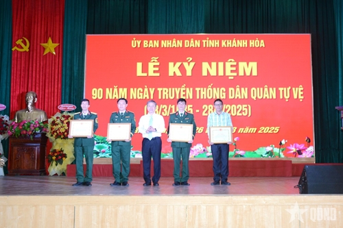 Read more about the article Khánh Hòa xây dựng lực lượng dân quân tự vệ vững mạnh