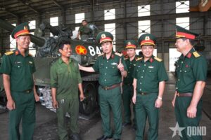 Read more about the article Xí nghiệp Liên hợp Z751 làm chủ kỹ thuật sửa chữa, cải tiến tốt vũ khí trang bị