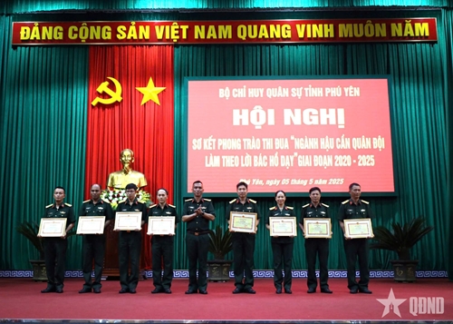 You are currently viewing Phú Yên đẩy mạnh phong trào thi đua “Ngành Hậu cần Quân đội làm theo lời Bác Hồ dạy”