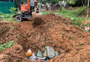 Read more about the article Bộ đội Biên phòng bắt 2 vụ vận chuyển thực phẩm không rõ nguồn gốc