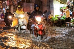 Read more about the article Đêm 2-6, nhiều nơi có mưa dông, nguy cơ xảy ra lốc, sét, mưa đá