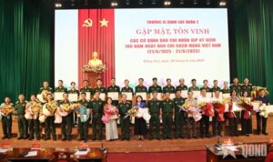 Read more about the article Trường Sĩ quan Lục quân 2 gặp mặt, tôn vinh các cơ quan báo chí